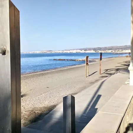 Apartamento Algarrobo Costa شقة ألغاروبو - كوستا