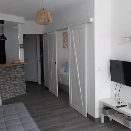 Apartamento Algarrobo Costa شقة
